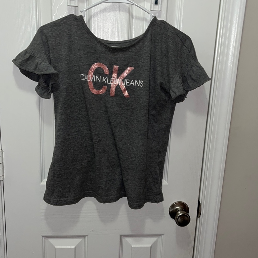 brand: calvin klein jeans. size: L (12-14). color: gray, with pink writing